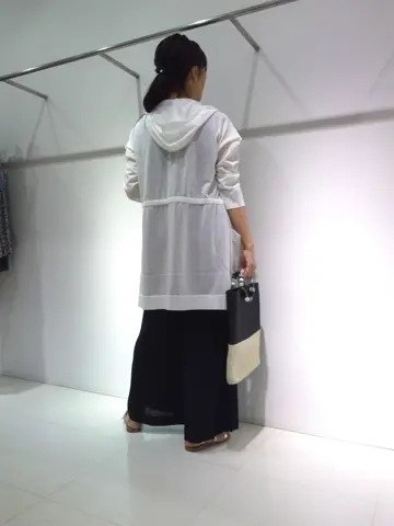 自由区 新保 コーディネート画像