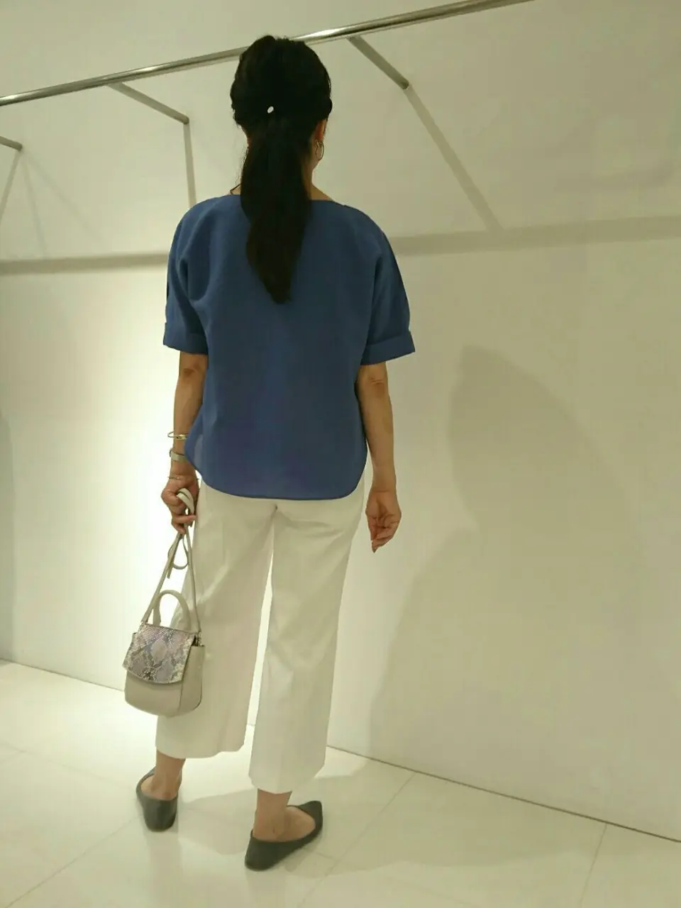 自由区 新保 コーディネート画像