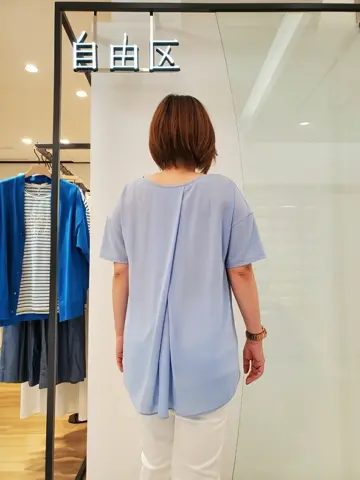 自由区 eri コーディネート画像