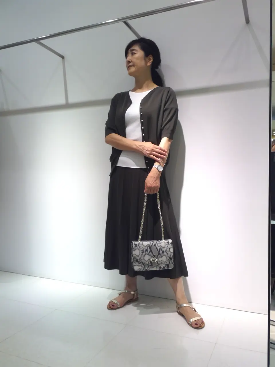 自由区 新保 コーディネート画像