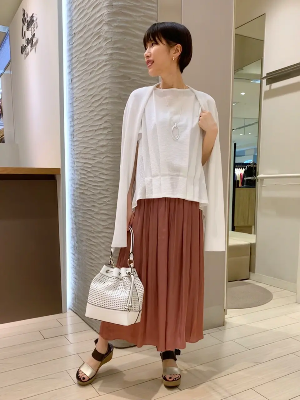 自由区 河野 コーディネート画像