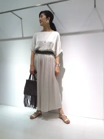 自由区 新保 コーディネート画像