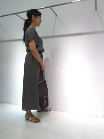 自由区 新保 コーディネート画像