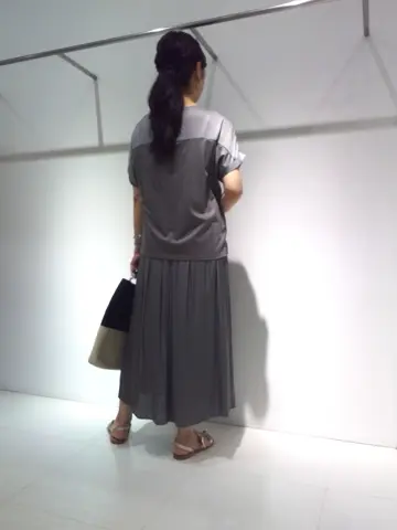 自由区 新保 コーディネート画像