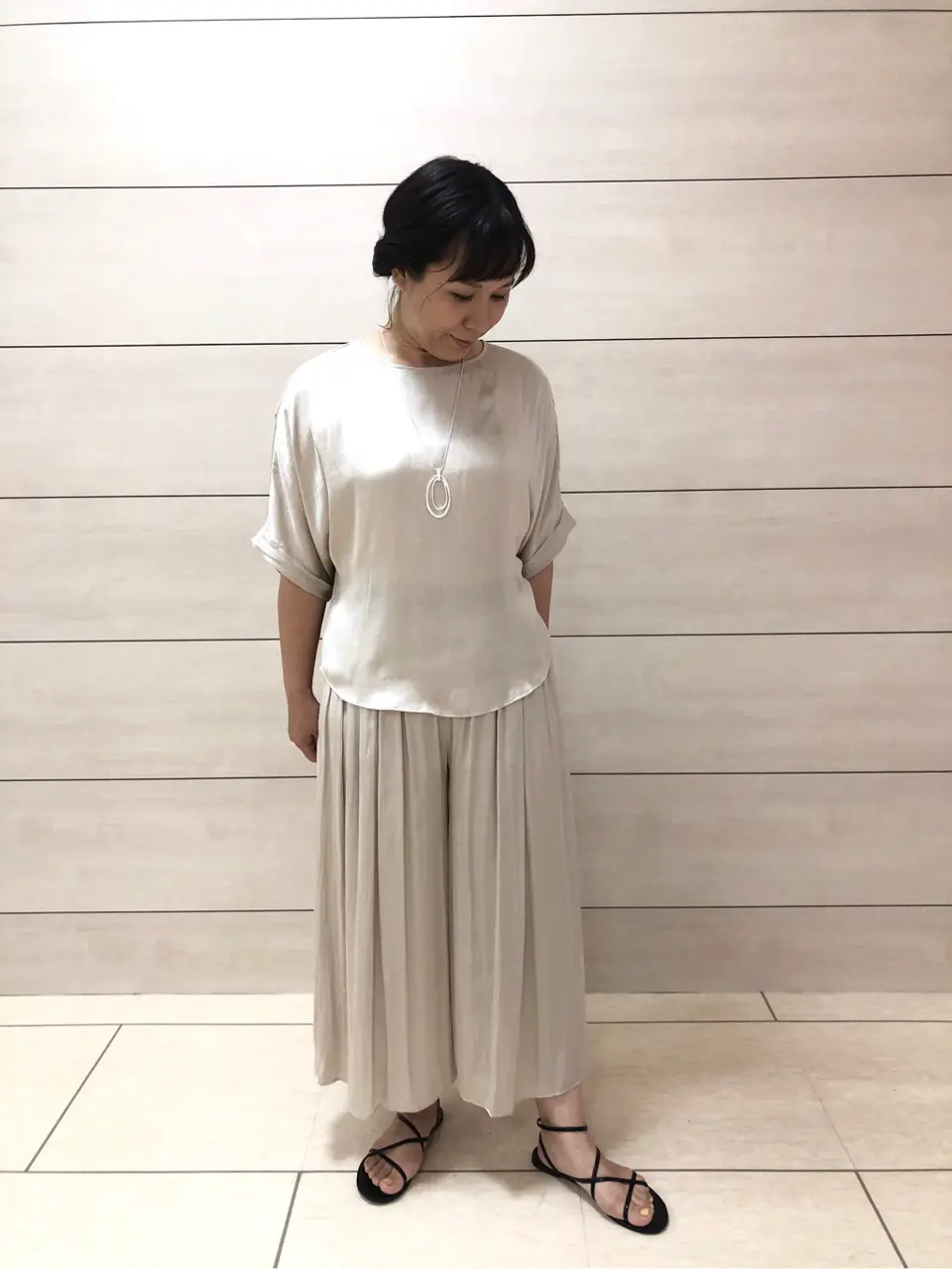 自由区 伊藤 コーディネート画像