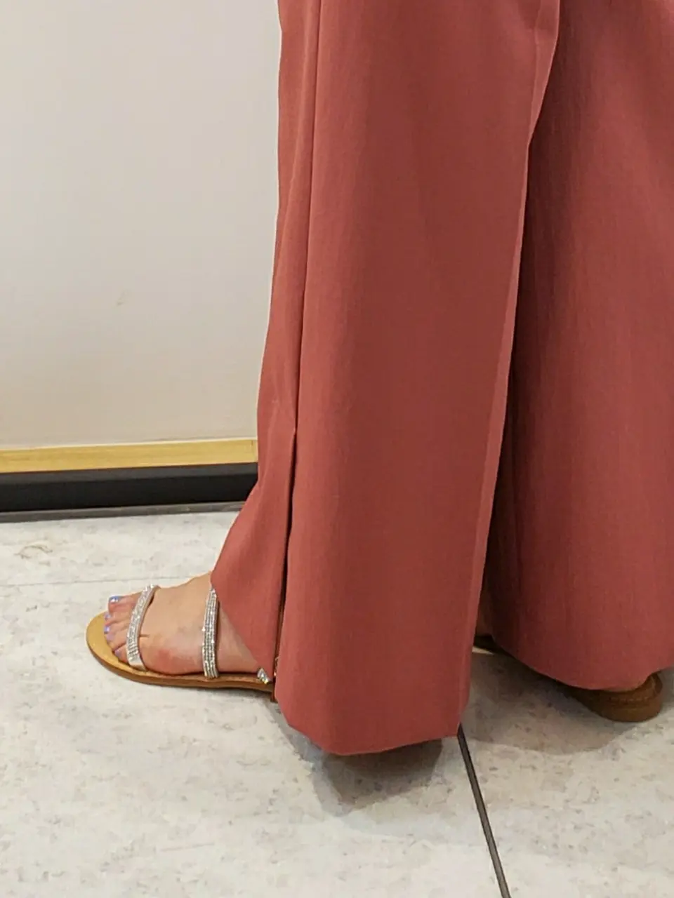 自由区 eri コーディネート画像