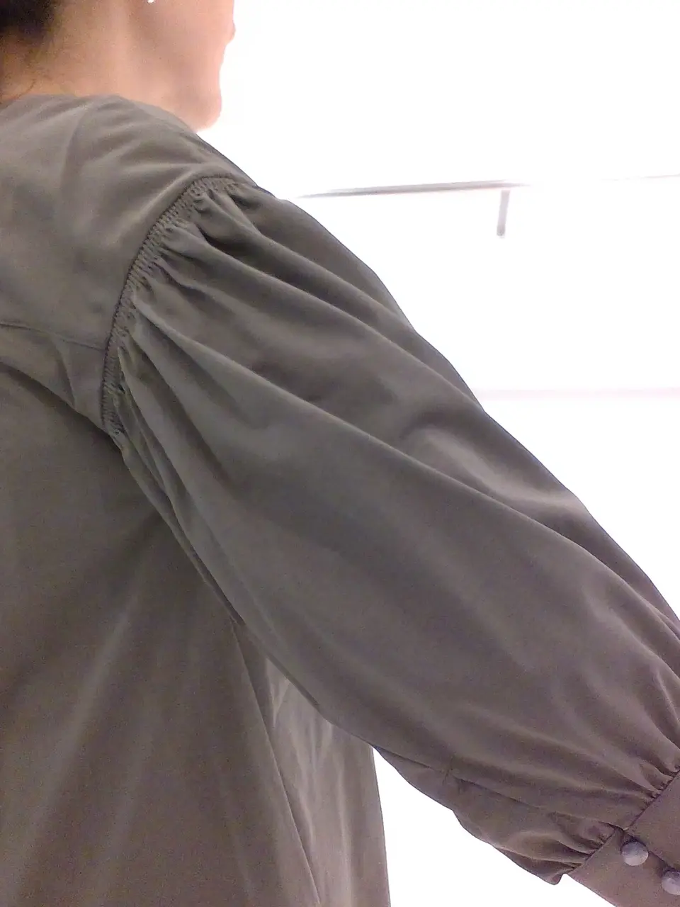 自由区 新保 コーディネート画像