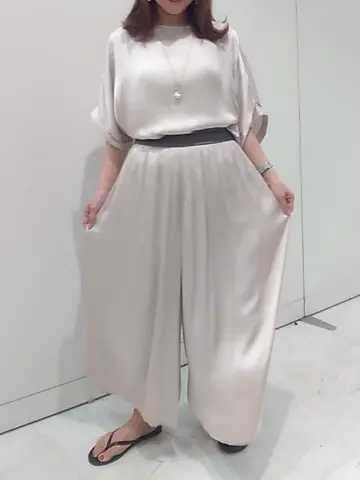 自由区 東 コーディネート画像