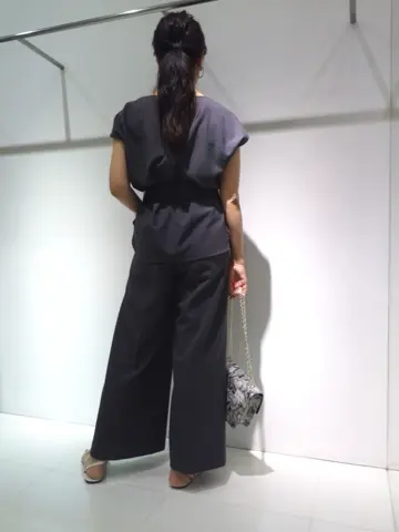 自由区 新保 コーディネート画像