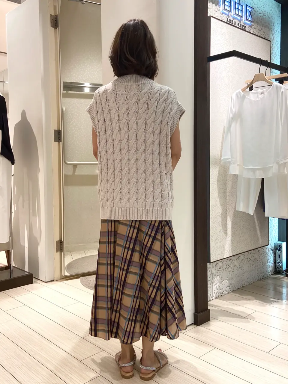 自由区 山本 コーディネート画像