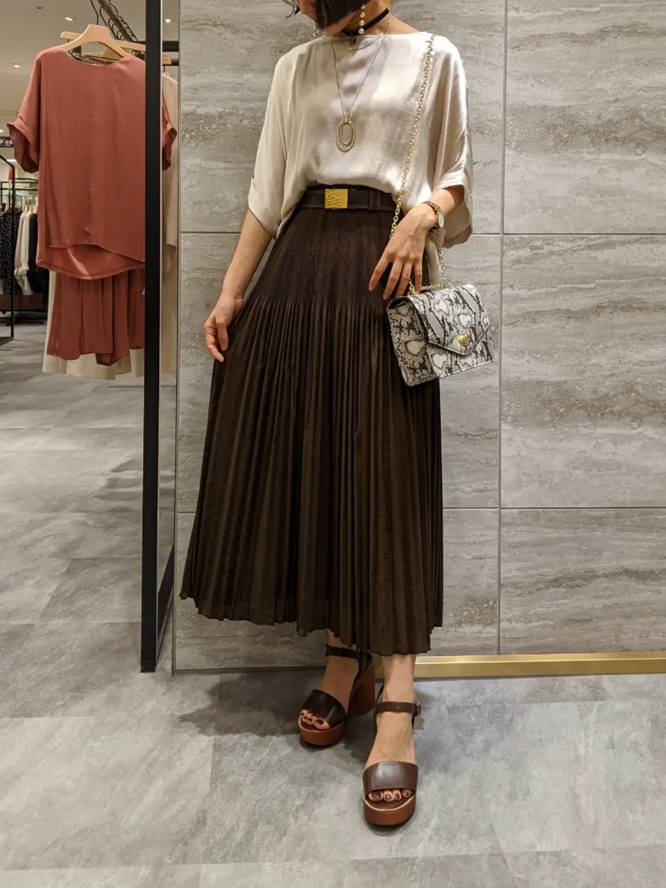  スタッフ コーディネート画像