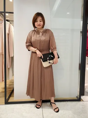 自由区 eri コーディネート画像