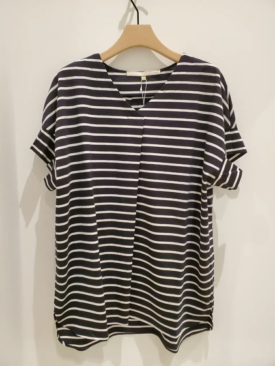 自由区 eri コーディネート画像