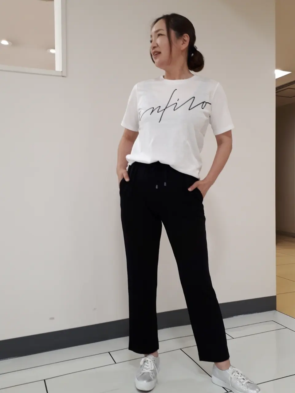  ナオミ コーディネート画像