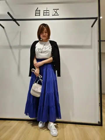 自由区 eri コーディネート画像