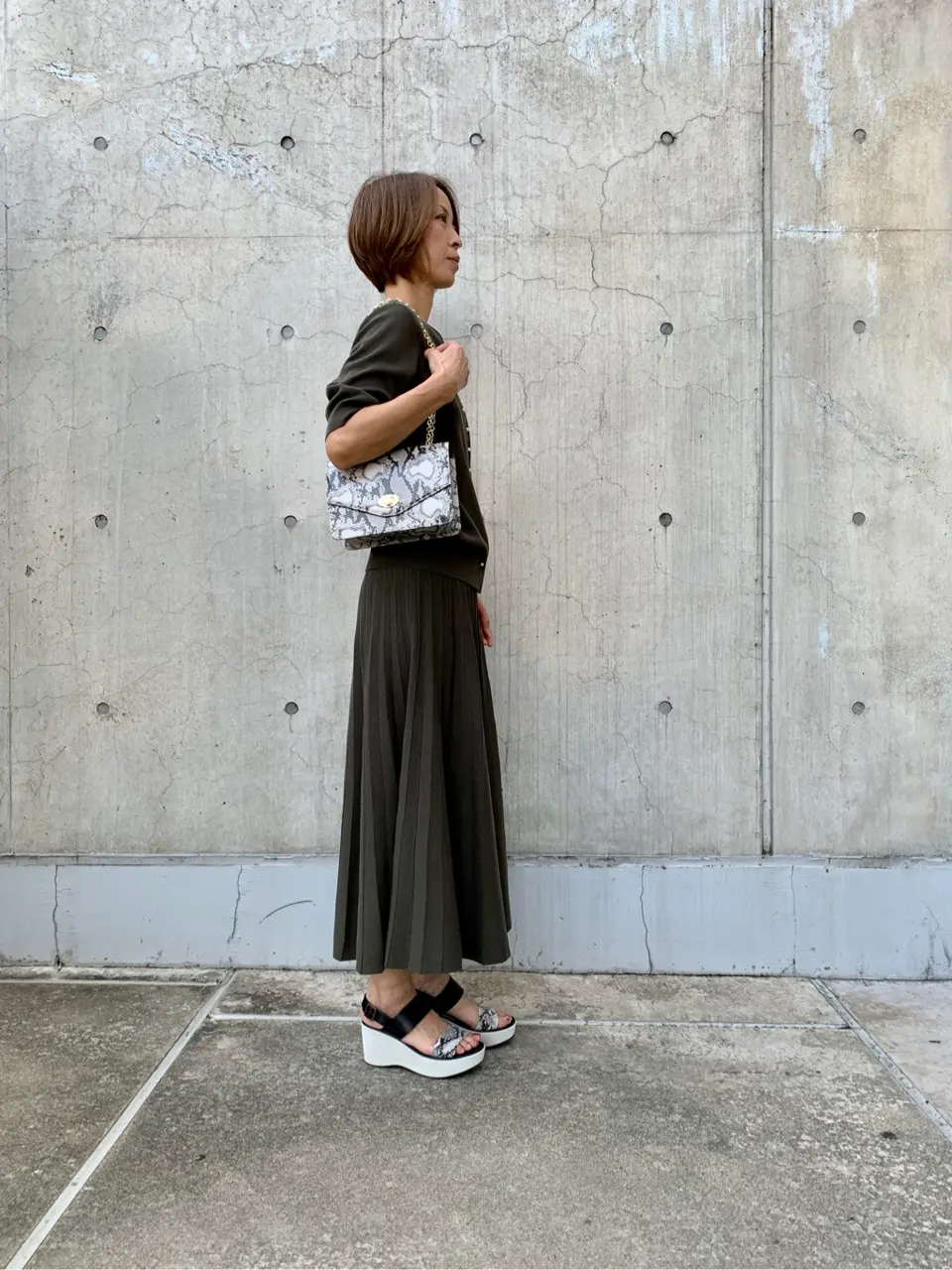 自由区 Ishii コーディネート画像