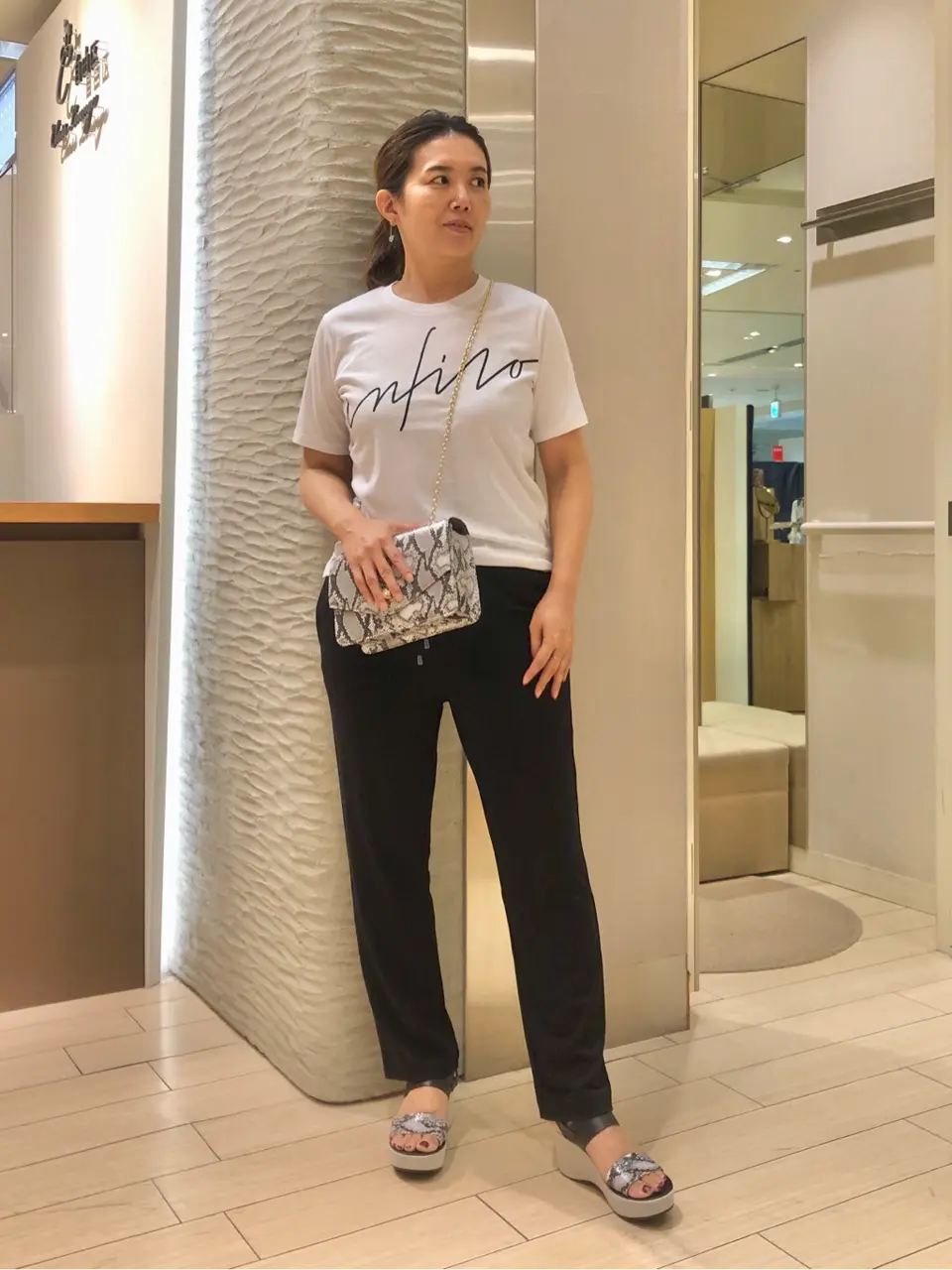 自由区 鈴木 コーディネート画像