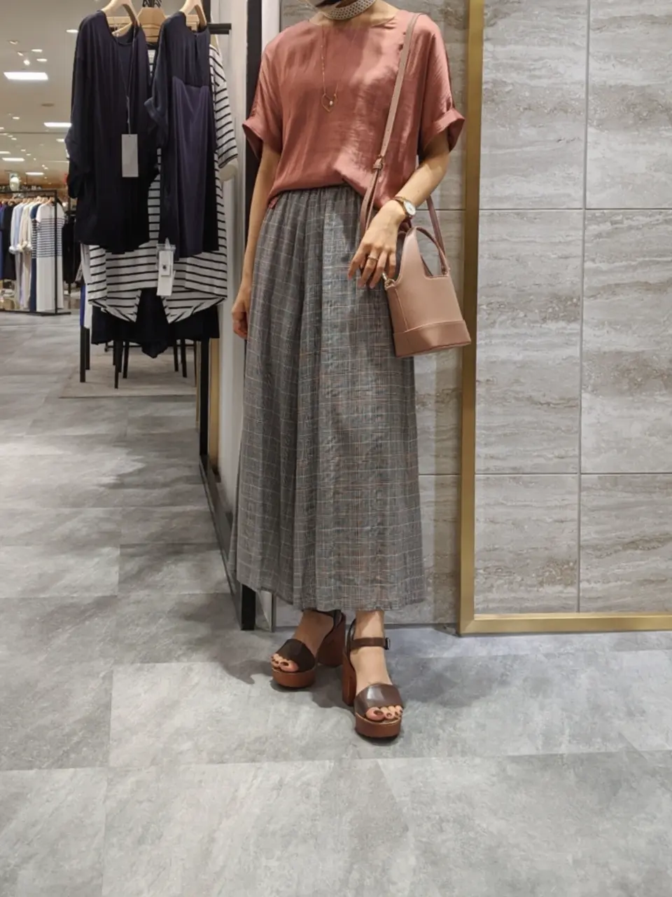  スタッフ コーディネート画像