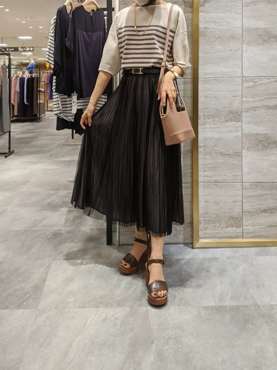 自由区 スタッフ コーディネート画像