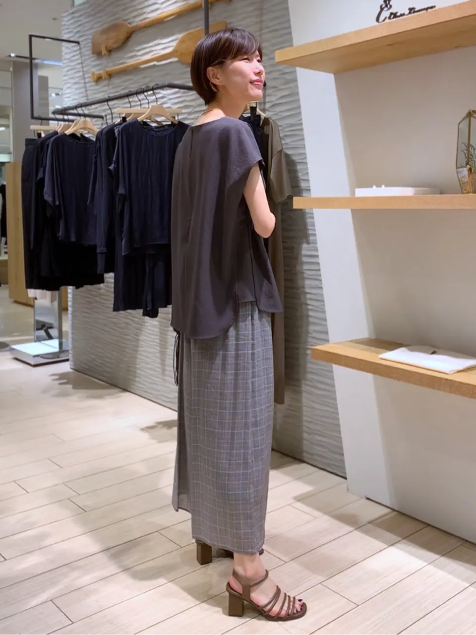 自由区 河野 コーディネート画像