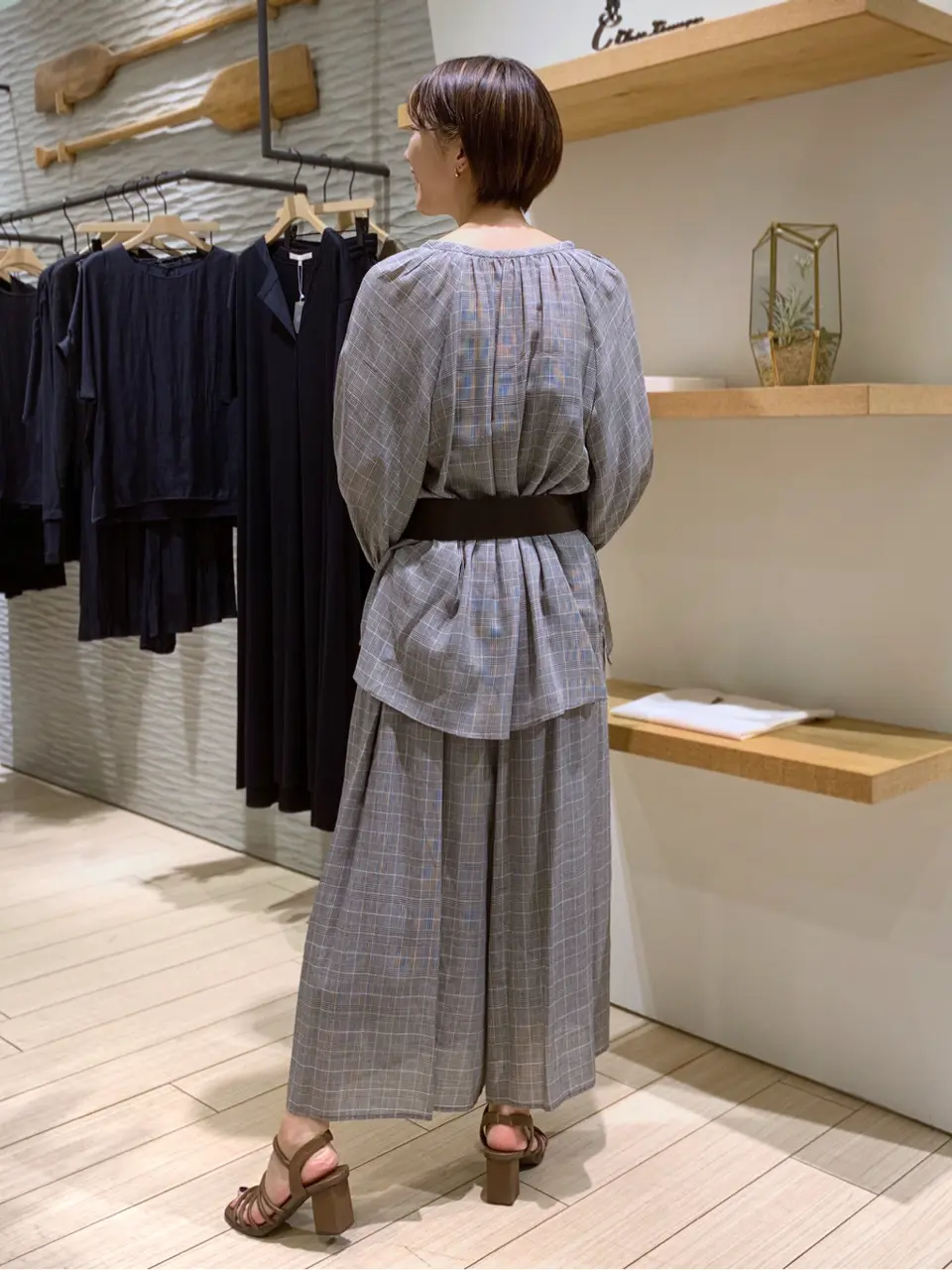 自由区 河野 コーディネート画像