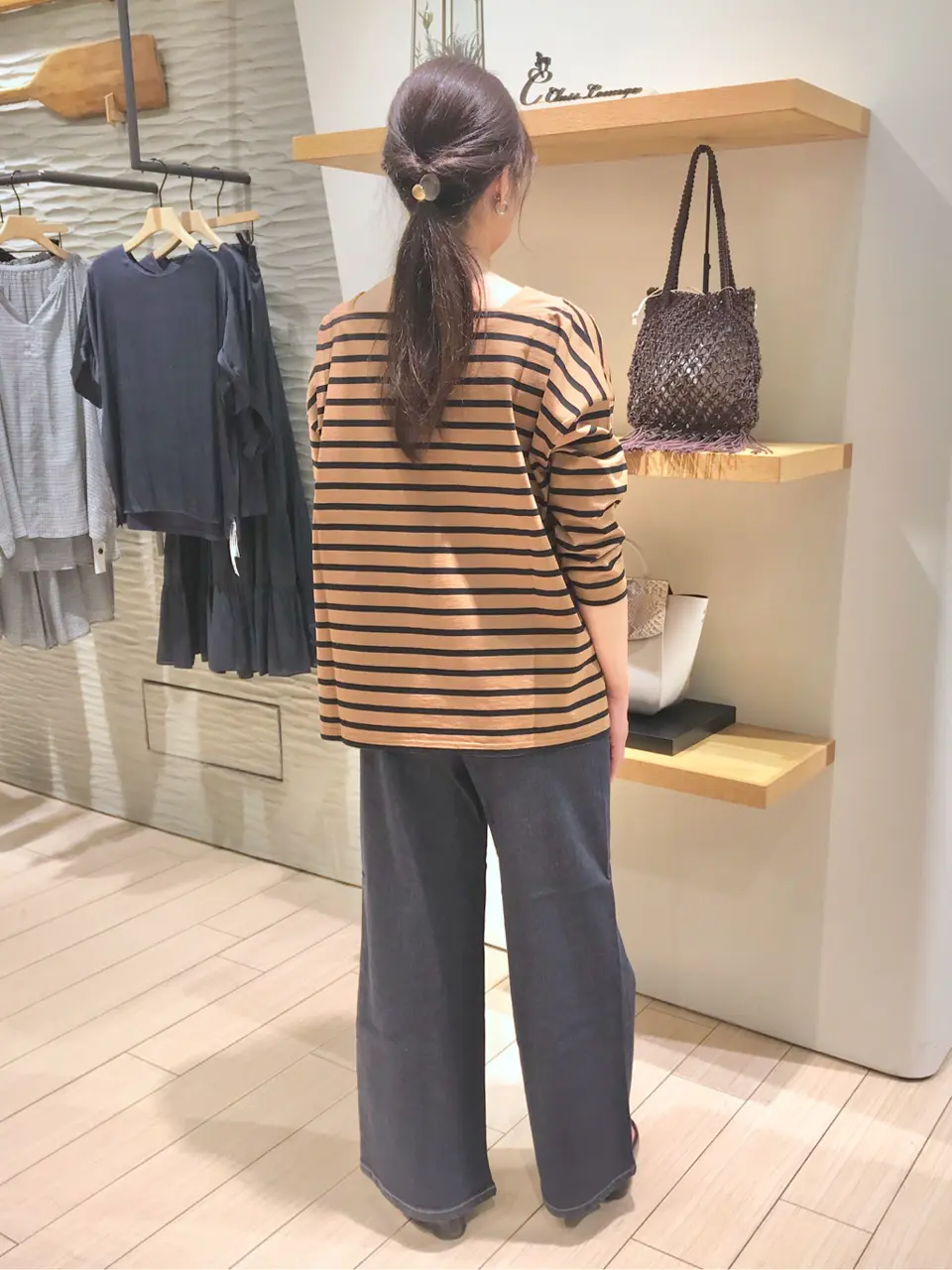 自由区  若旅 コーディネート画像