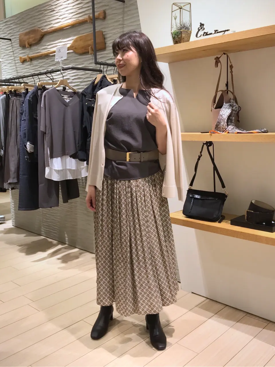 自由区  若旅 コーディネート画像