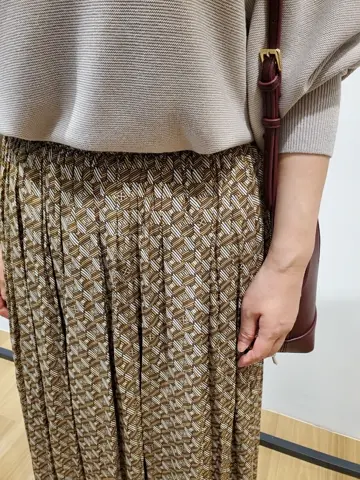 自由区 eri コーディネート画像