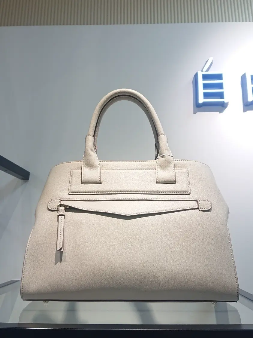 自由区 近藤 コーディネート画像