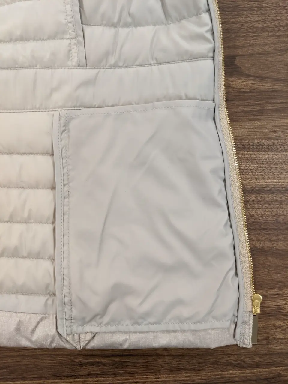 自由区 スタッフ コーディネート画像