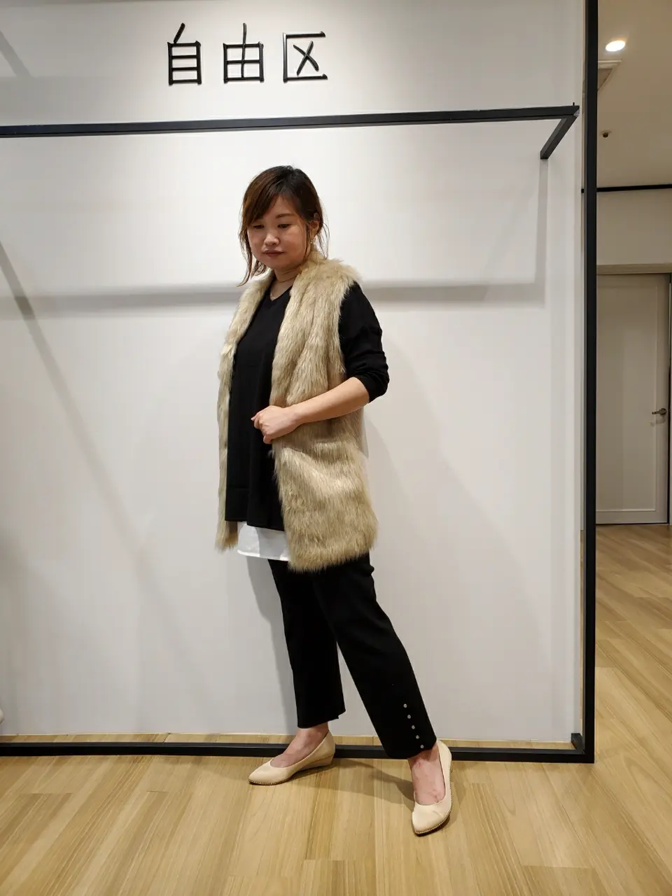 自由区 eri コーディネート画像