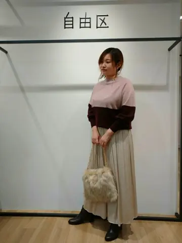 自由区 eri コーディネート画像