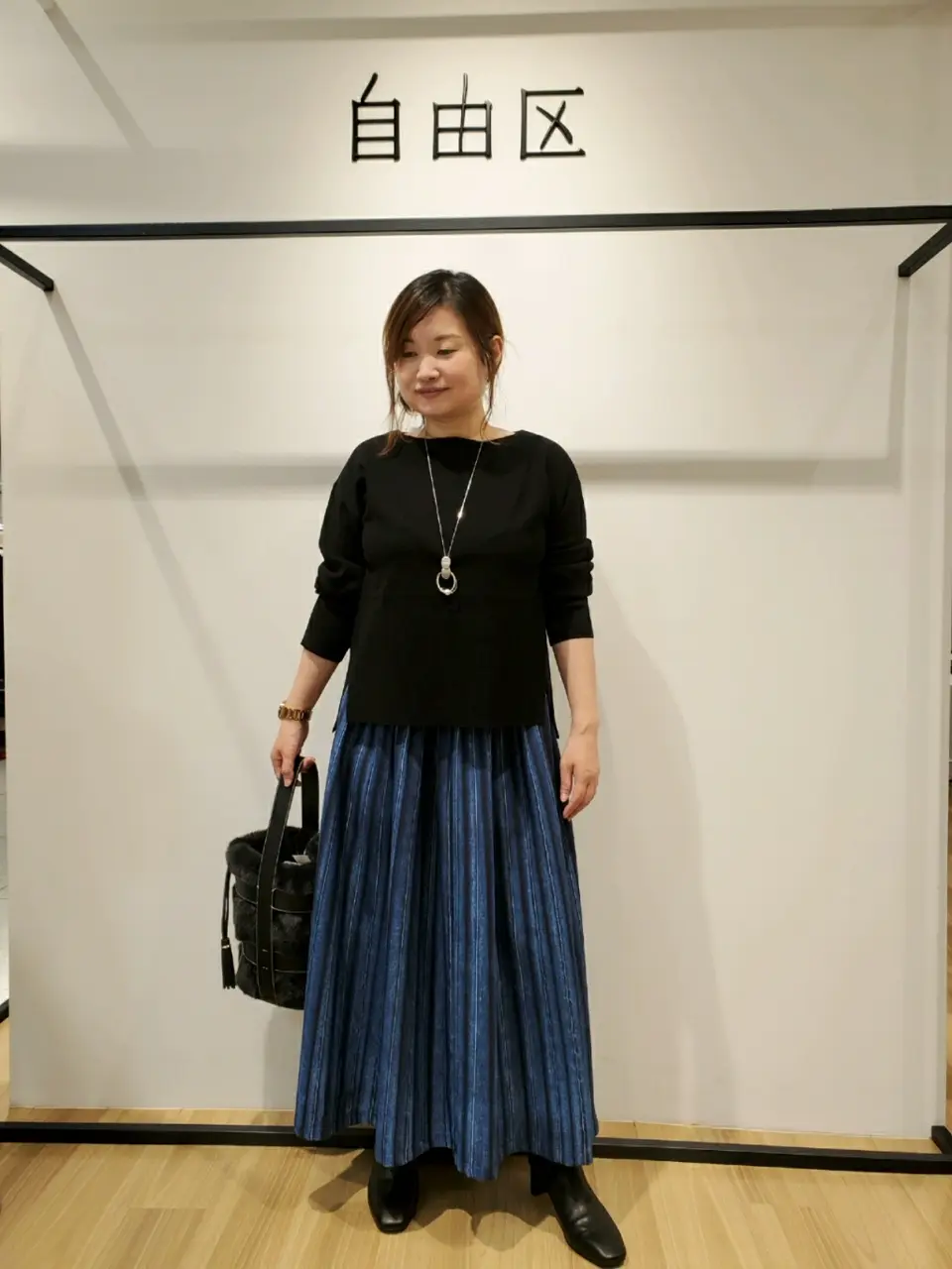 自由区 eri コーディネート画像