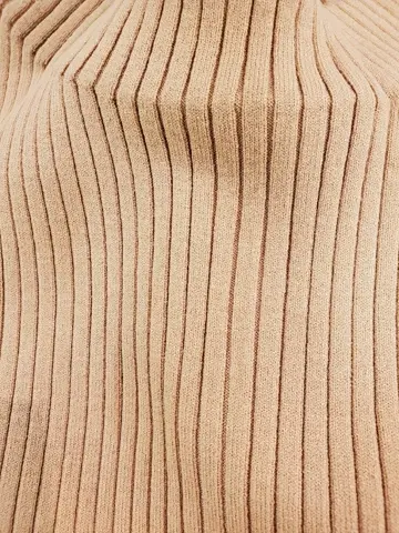 自由区 内山 コーディネート画像