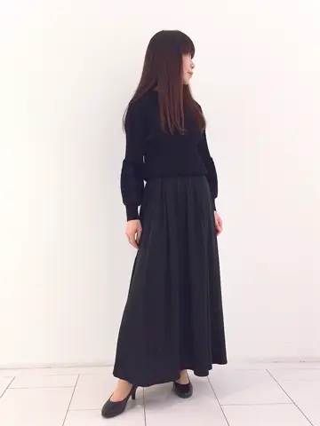 自由区 L スタッフ コーディネート画像