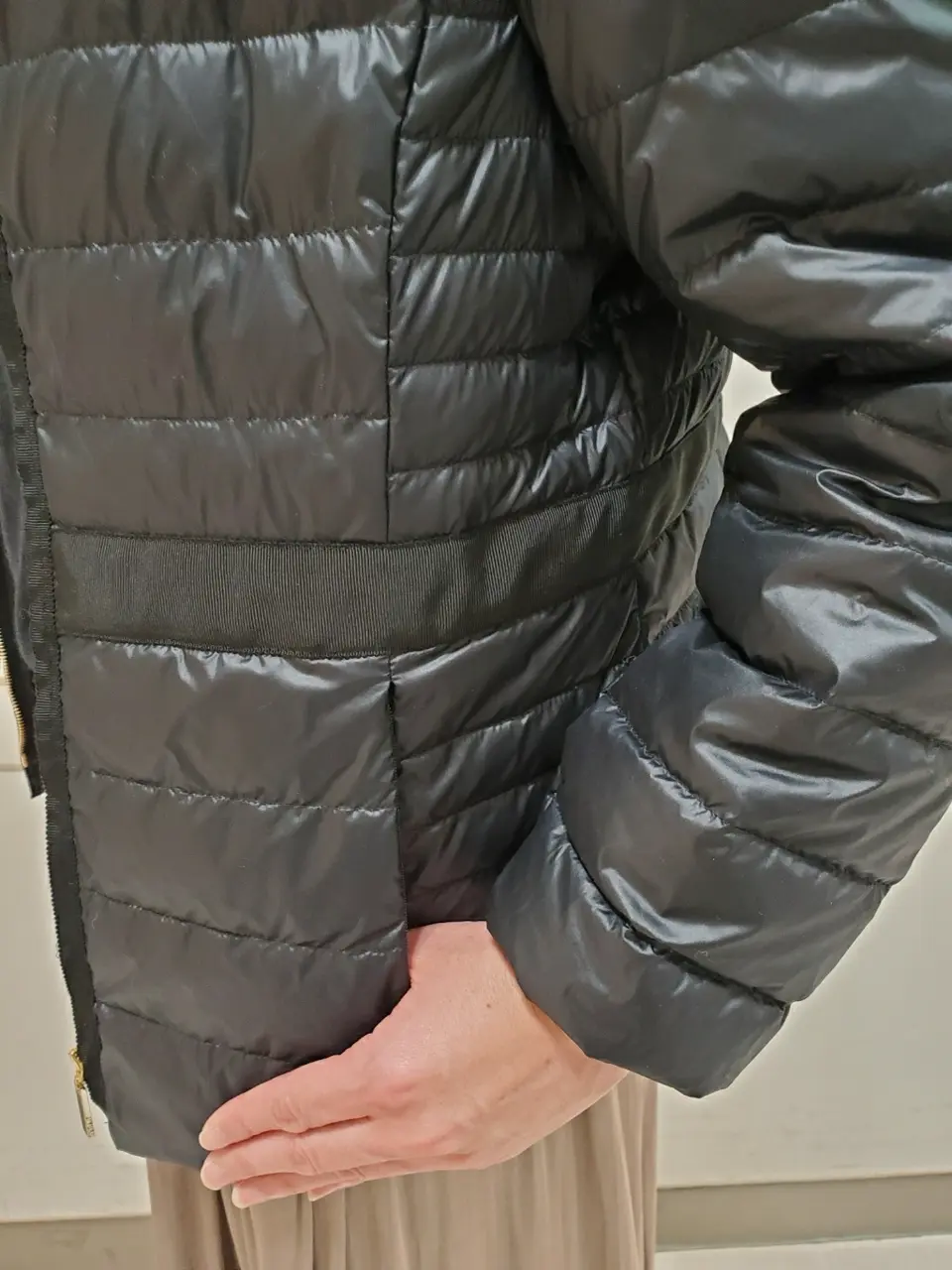 自由区 L スタッフ コーディネート画像