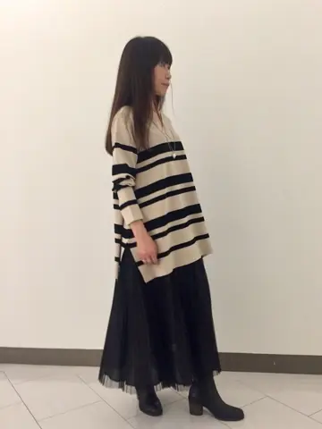 自由区 L スタッフ コーディネート画像