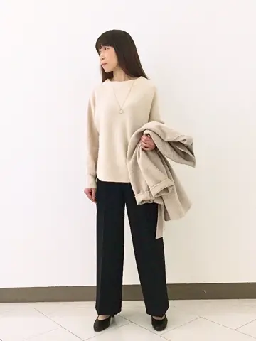 自由区 L スタッフ コーディネート画像