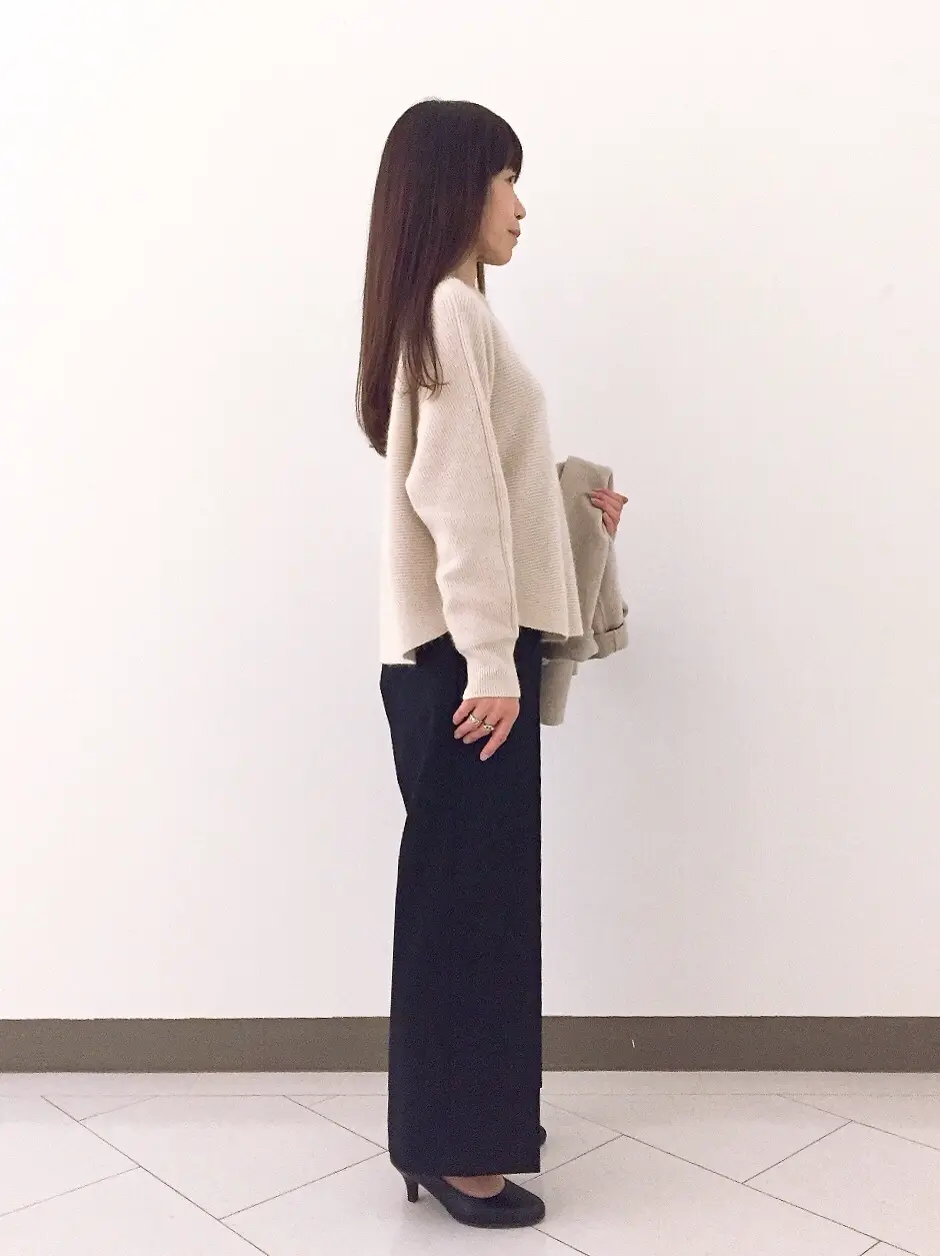 自由区 L スタッフ コーディネート画像