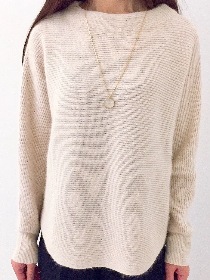 自由区 L スタッフ コーディネート画像