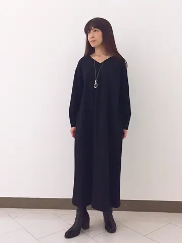 自由区 L スタッフ コーディネート画像