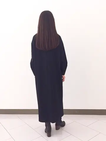 自由区 L スタッフ コーディネート画像