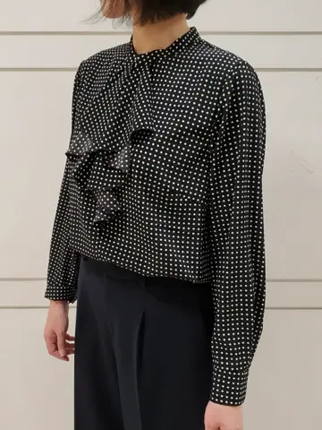 自由区 L スタッフ コーディネート画像