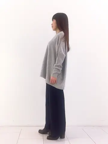 自由区 L スタッフ コーディネート画像