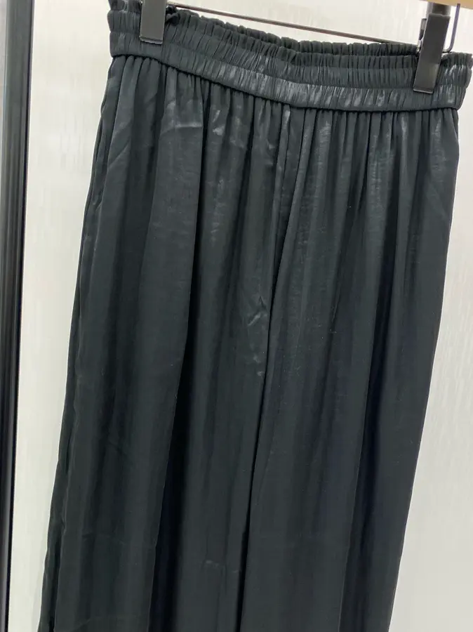 自由区 L 中島 コーディネート画像