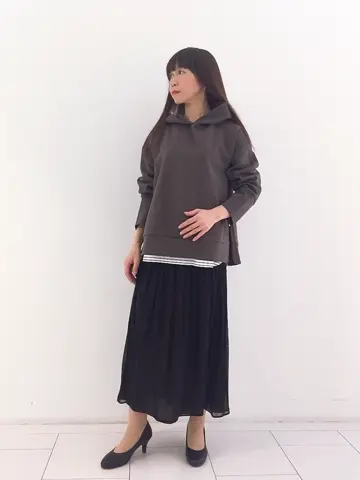 自由区 L スタッフ コーディネート画像