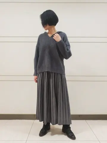 自由区 L スタッフ コーディネート画像