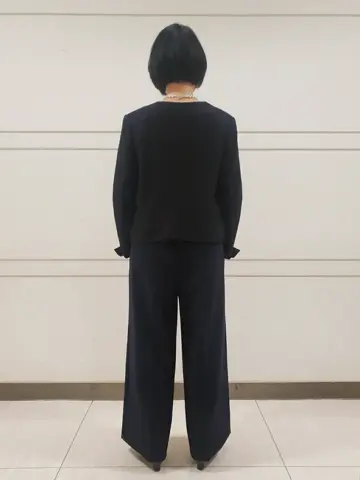 自由区 L スタッフ コーディネート画像