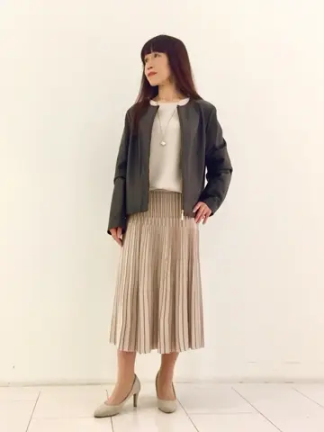 自由区 L スタッフ コーディネート画像