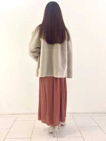 自由区 L スタッフ コーディネート画像